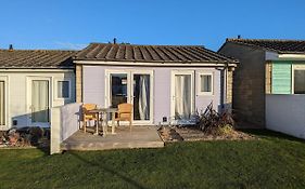 Saltbox B4 Holiday Cottage